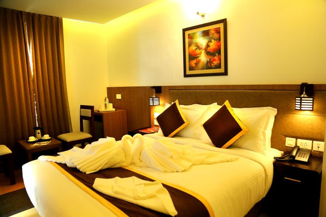 Hotel De Grand Calicut Exterior foto