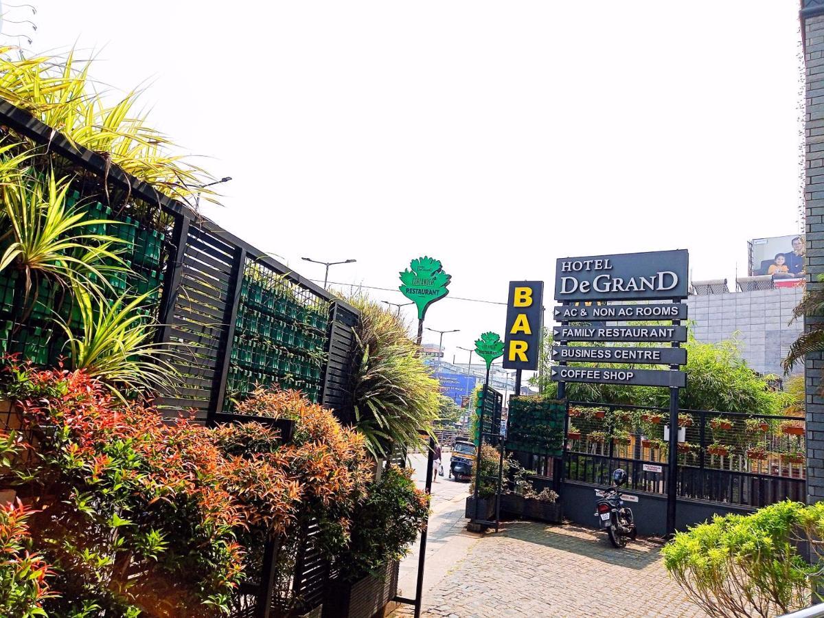 Hotel De Grand Calicut Exterior foto