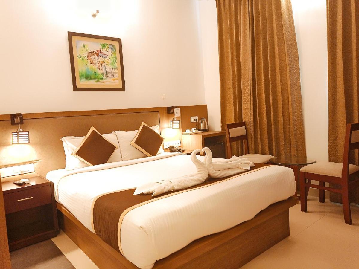Hotel De Grand Calicut Exterior foto
