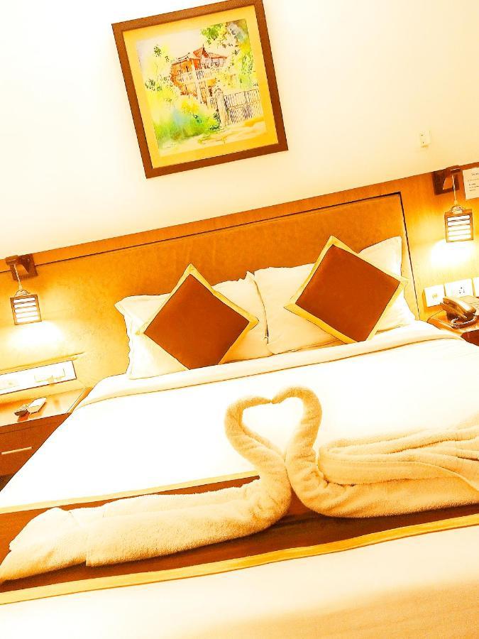 Hotel De Grand Calicut Exterior foto