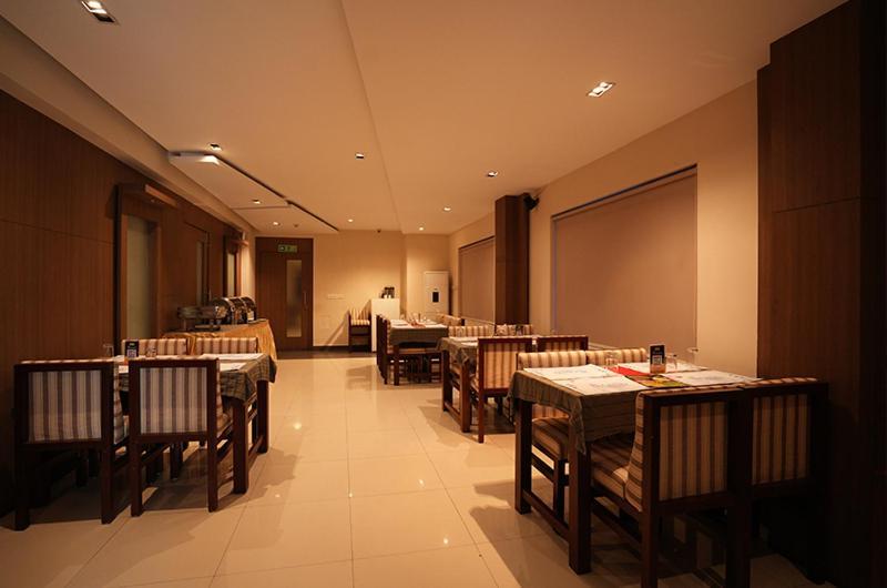 Hotel De Grand Calicut Exterior foto
