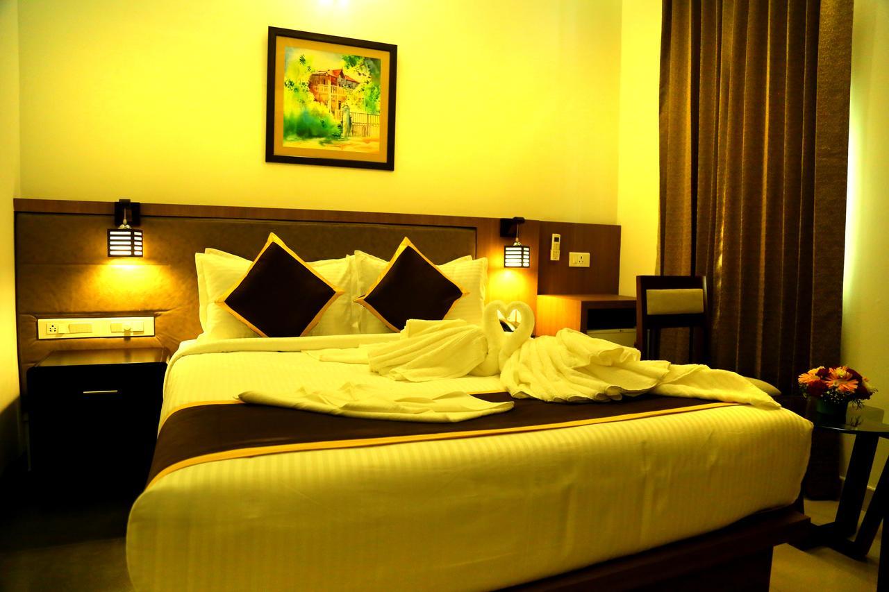 Hotel De Grand Calicut Exterior foto