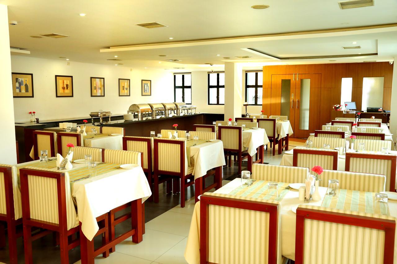 Hotel De Grand Calicut Exterior foto
